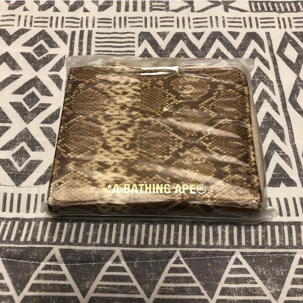 A Bathing Ape Bape Snakeskin Wallet Size Free